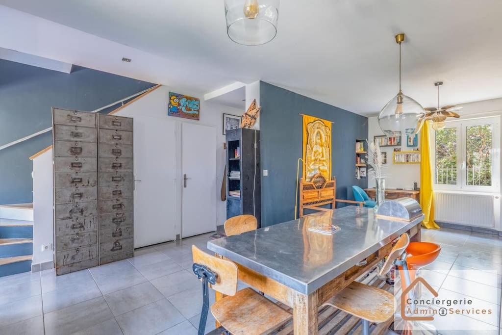 Maison A Lyon Parilly Avec Piscine, Jardin, Parking Prive & Proche Eurexpo Vénissieux Kültér fotó
